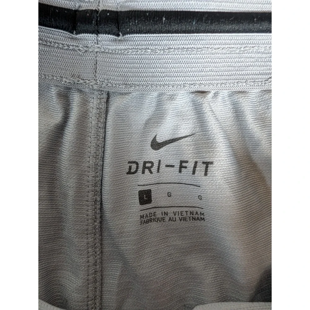 Nike Dri-FIT Basketball Shorts Grey White Athletic Gym Training 5519